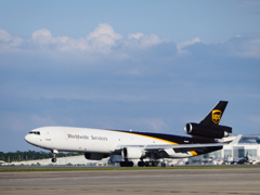 UPS MD-11F