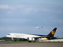UPS B757