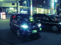 新宿11月、Taxi