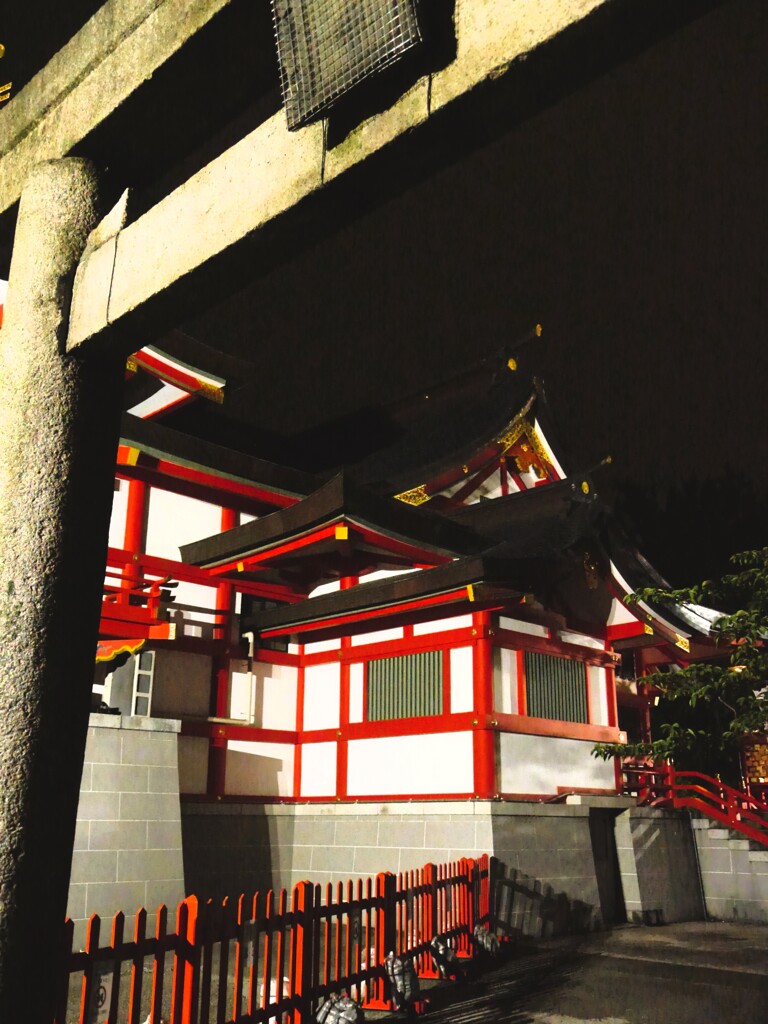 歌舞伎町の神社