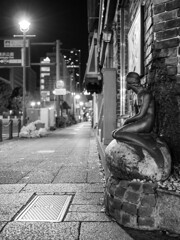 真夜中の海岸通