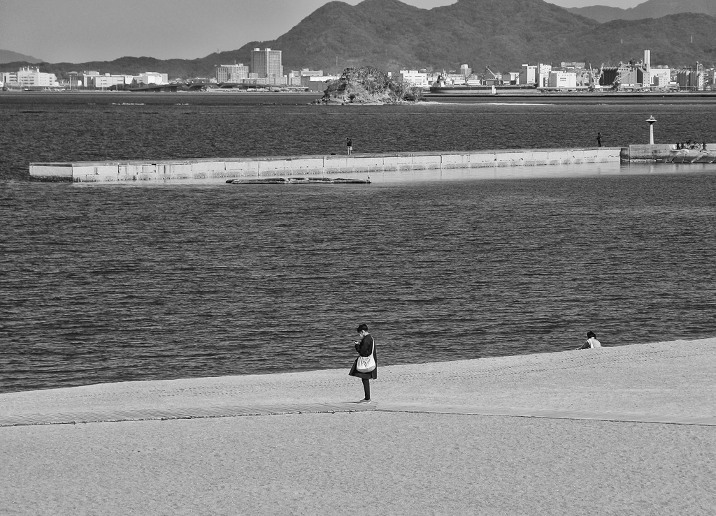 海にひとり