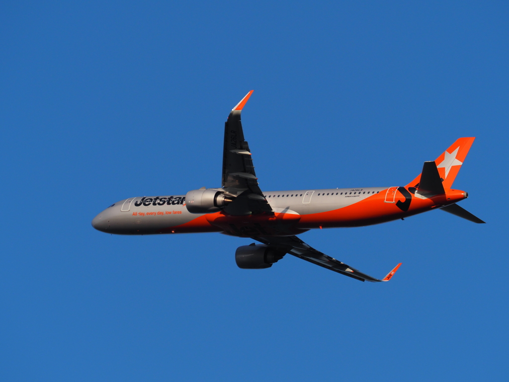 A321
