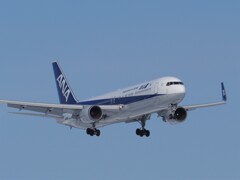 B767