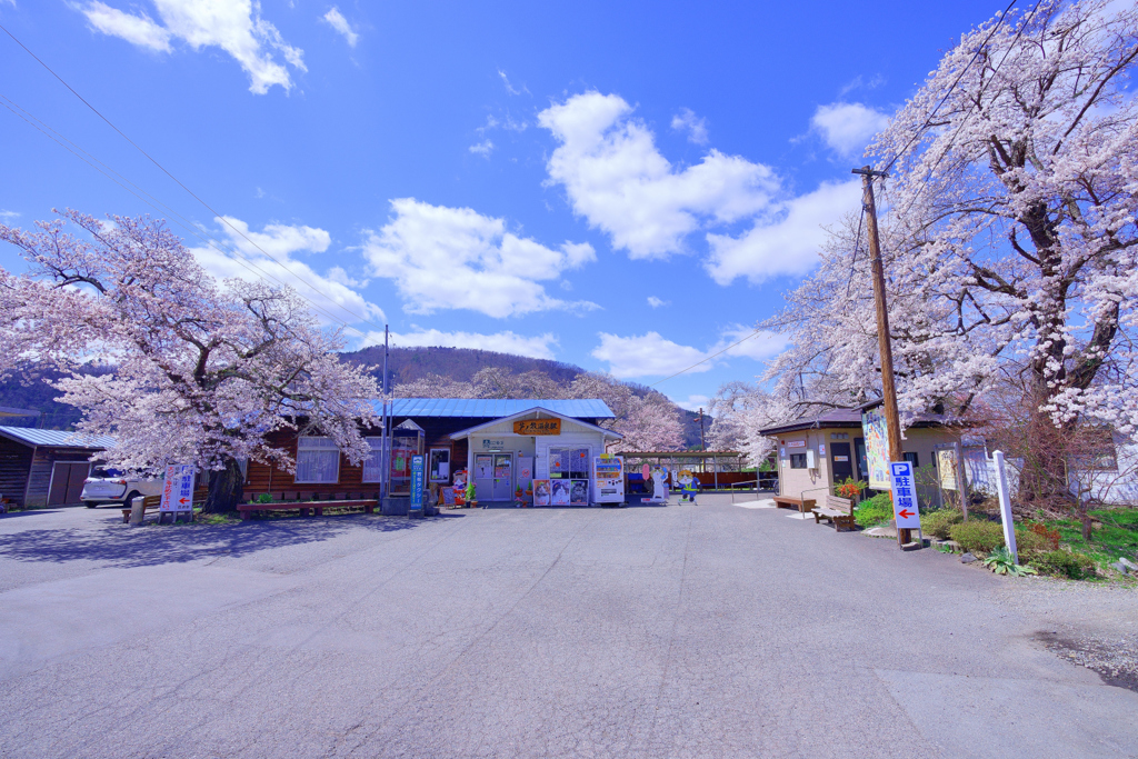 会津鉄道・芦ノ牧温泉駅(2)