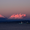 夕陽に染まる初冬の富士