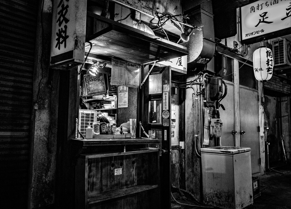 monochrome