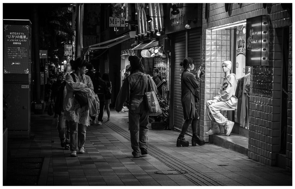 monochrome