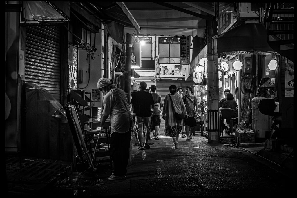 monochrome