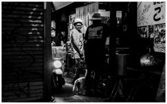 monochrome
