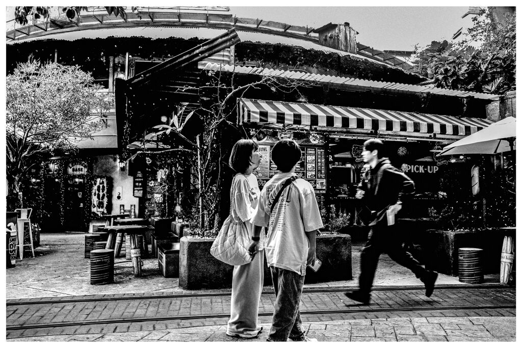 monochrome