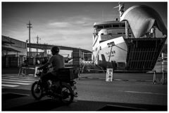 monochrome