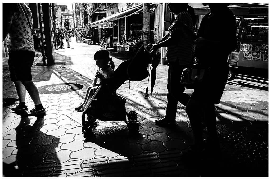 monochrome