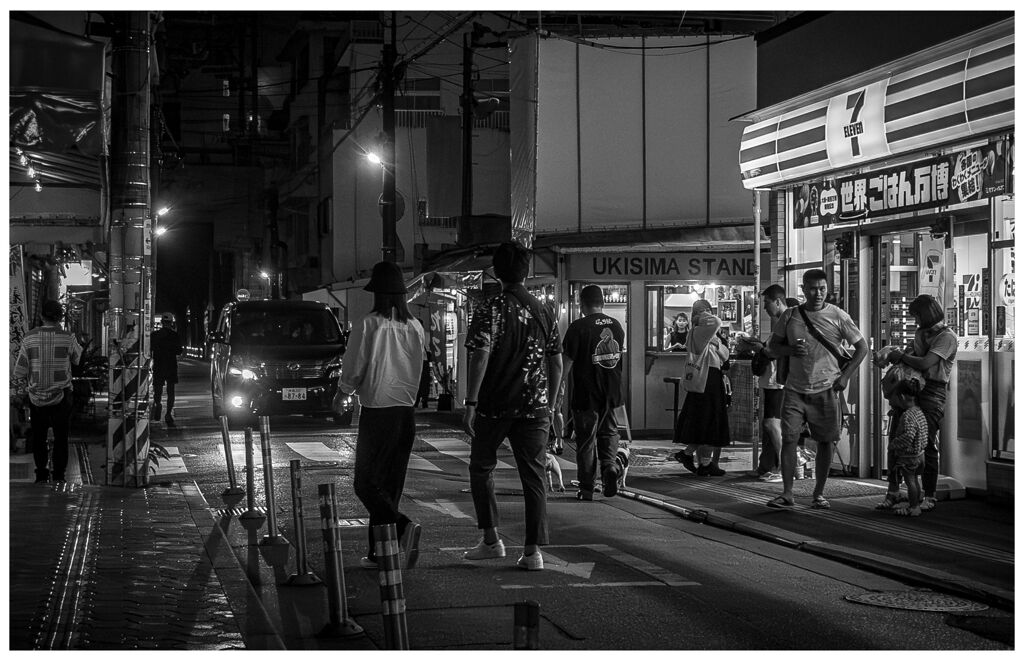 monochrome