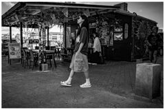 monochrome