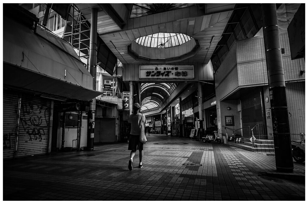 monochrome