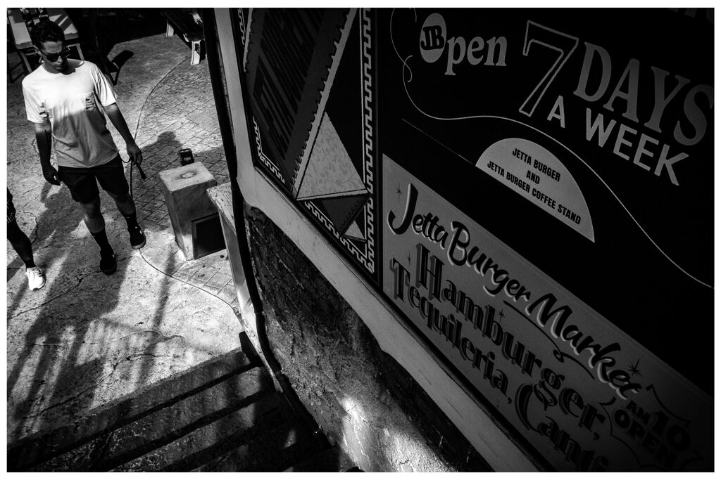 monochrome