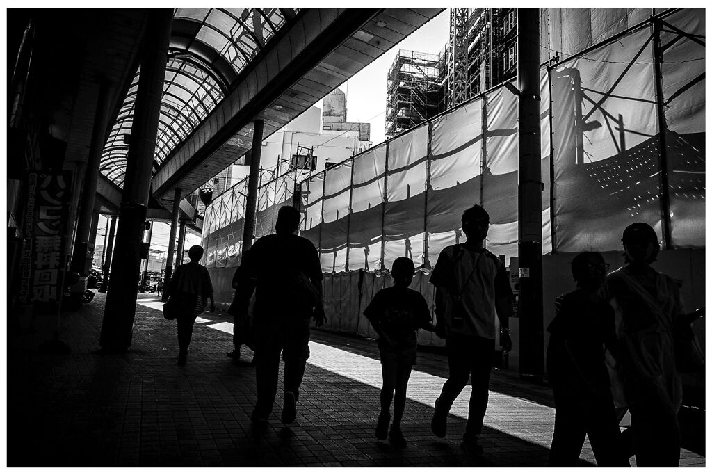monochrome
