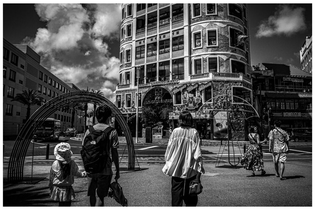 monochrome