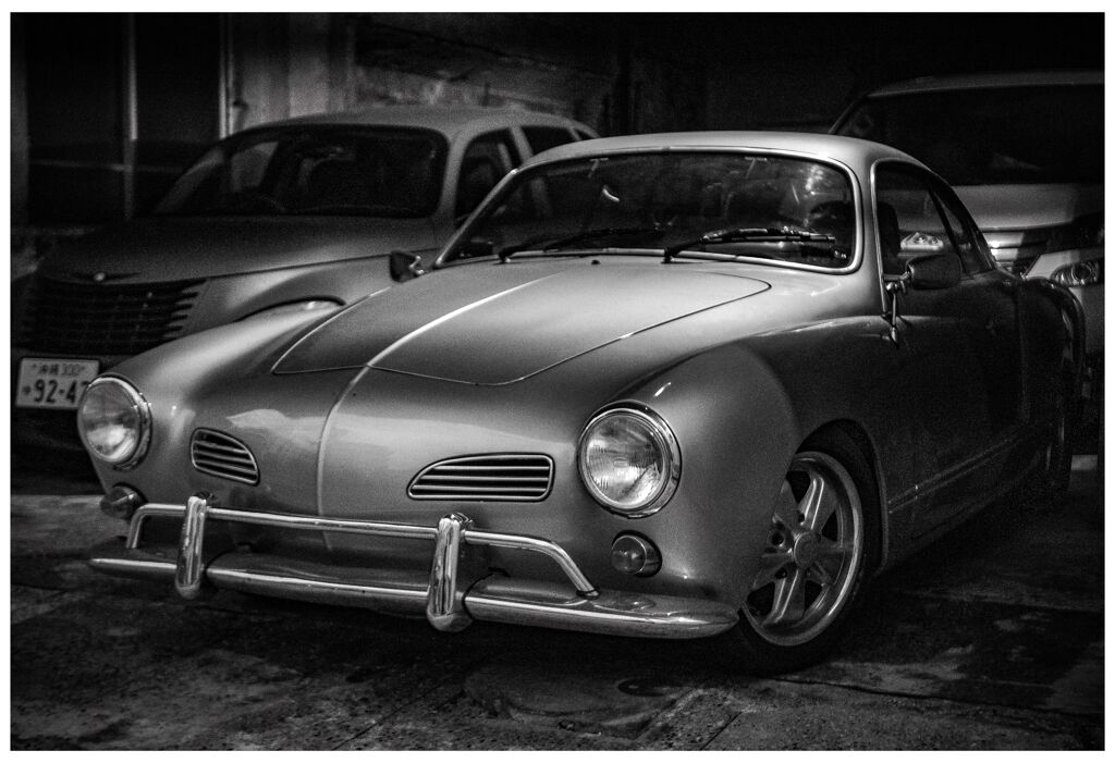 monochrome