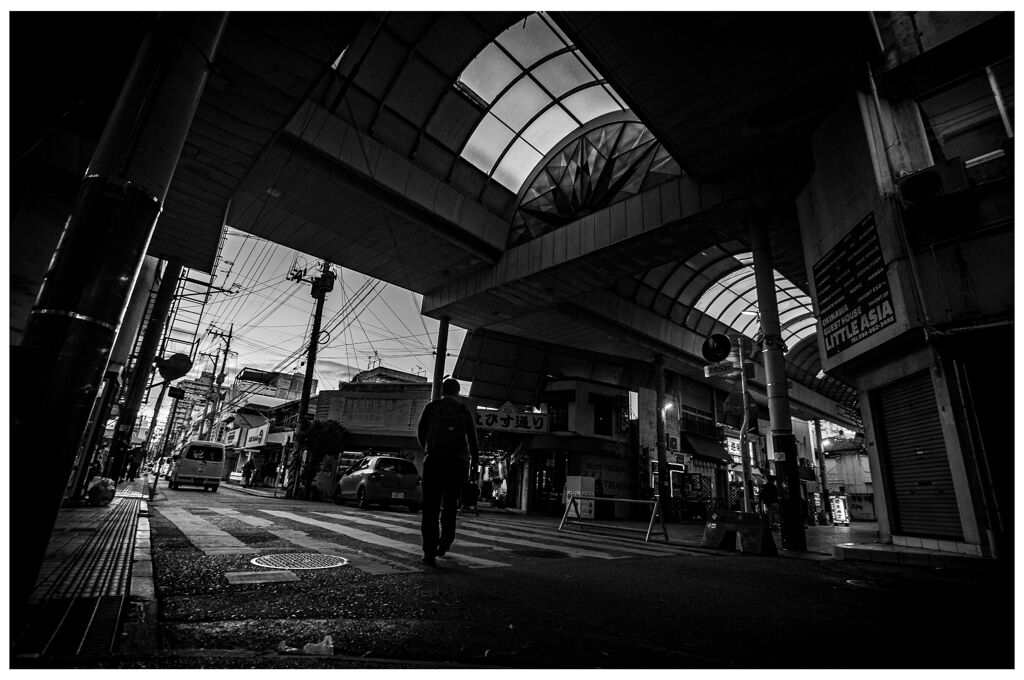 monochrome