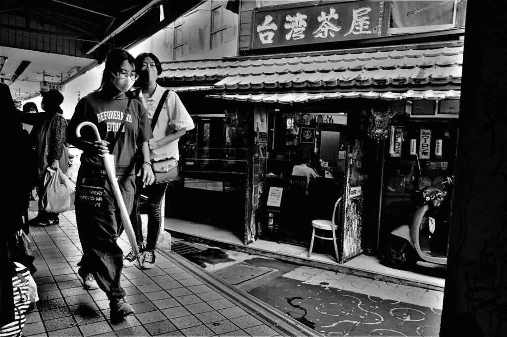 monochrome