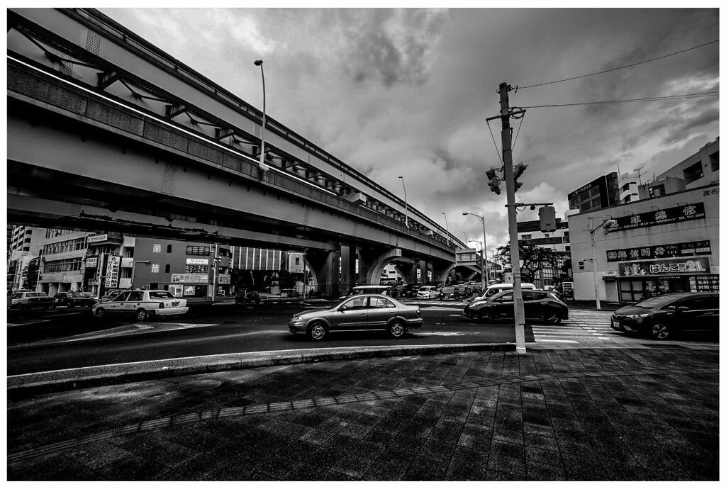monochrome