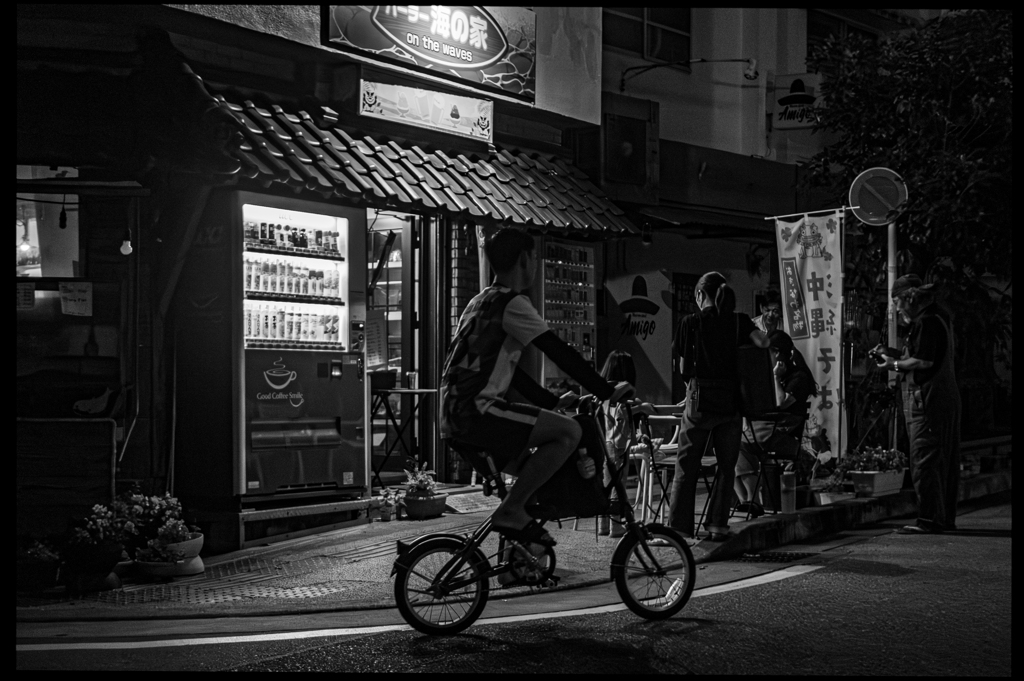 monochrome