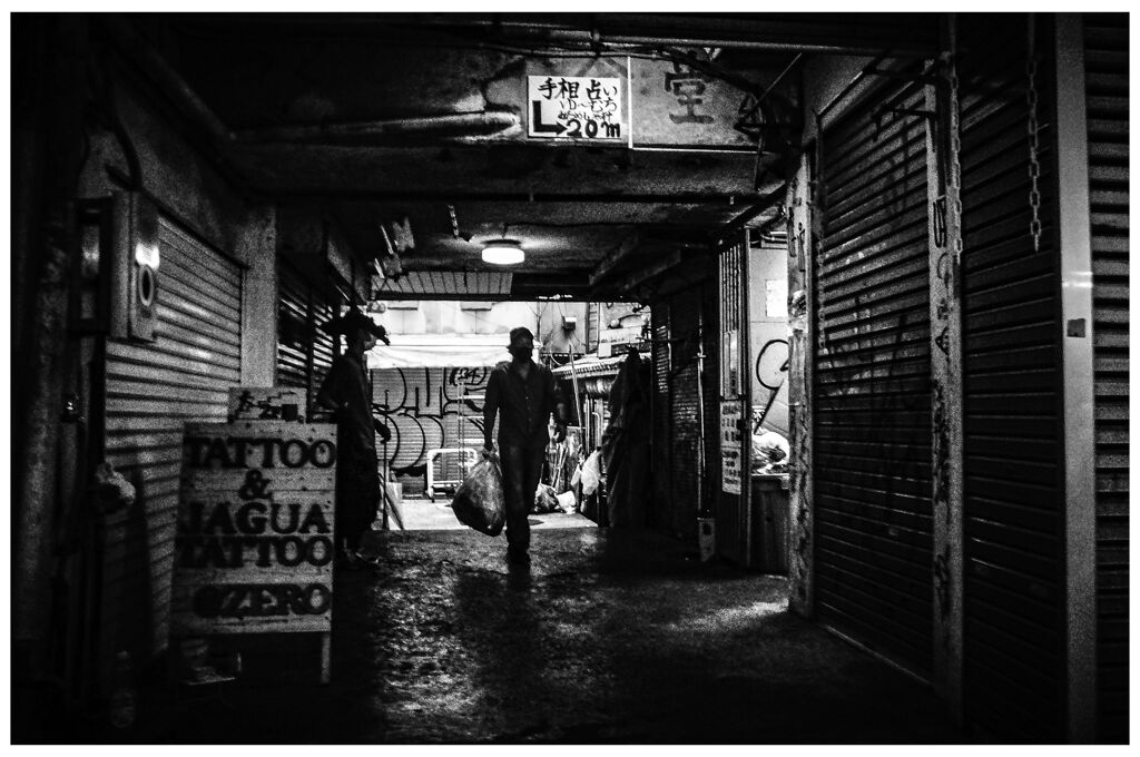 monochrome