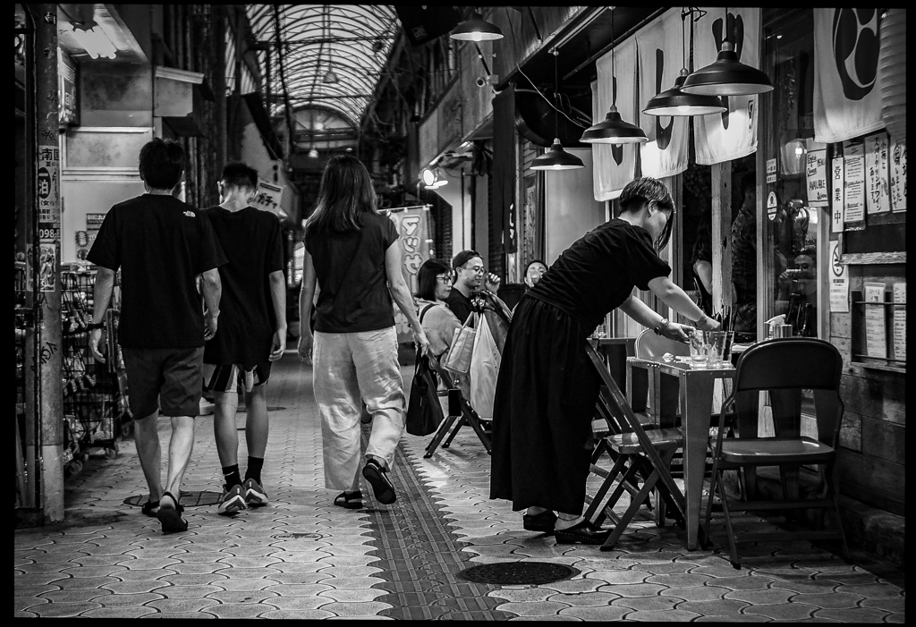 monochrome