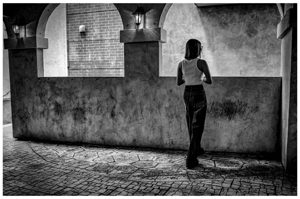 monochrome