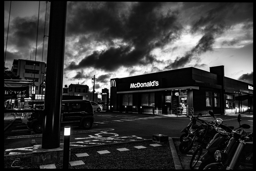 monochrome