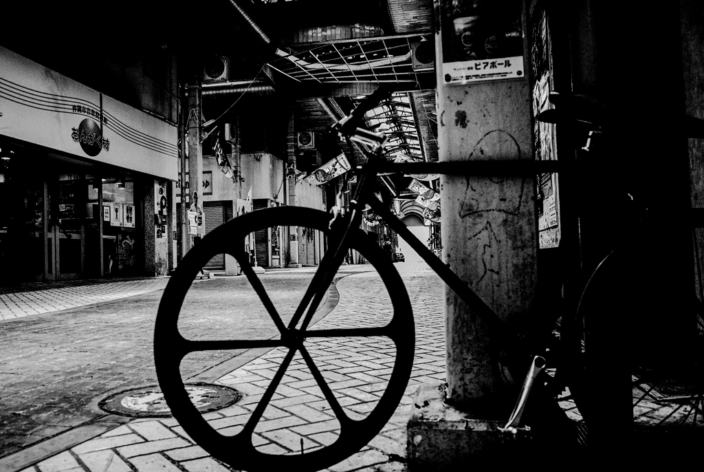 monochrome