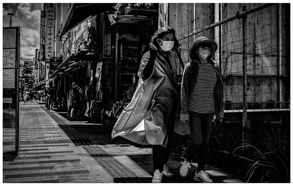 monochrome