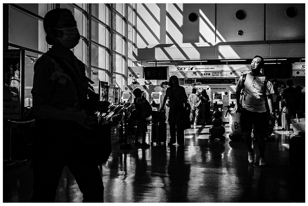 monochrome