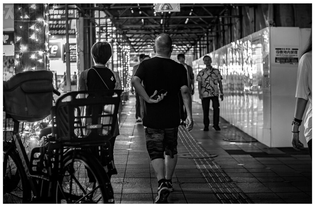 monochrome