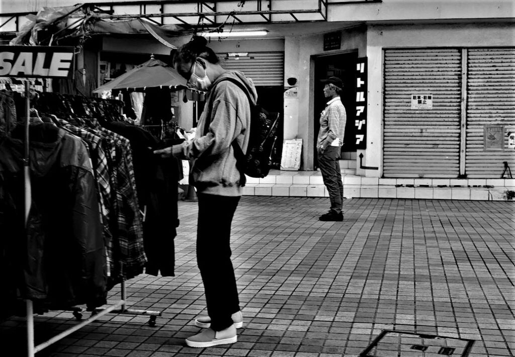 monochrome