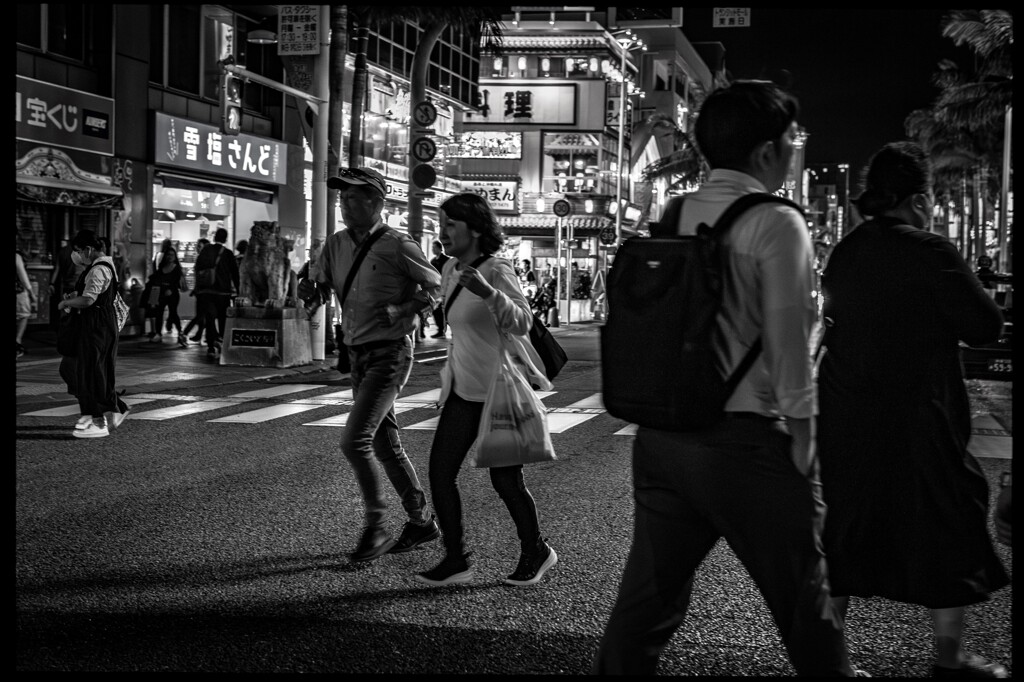 monochrome