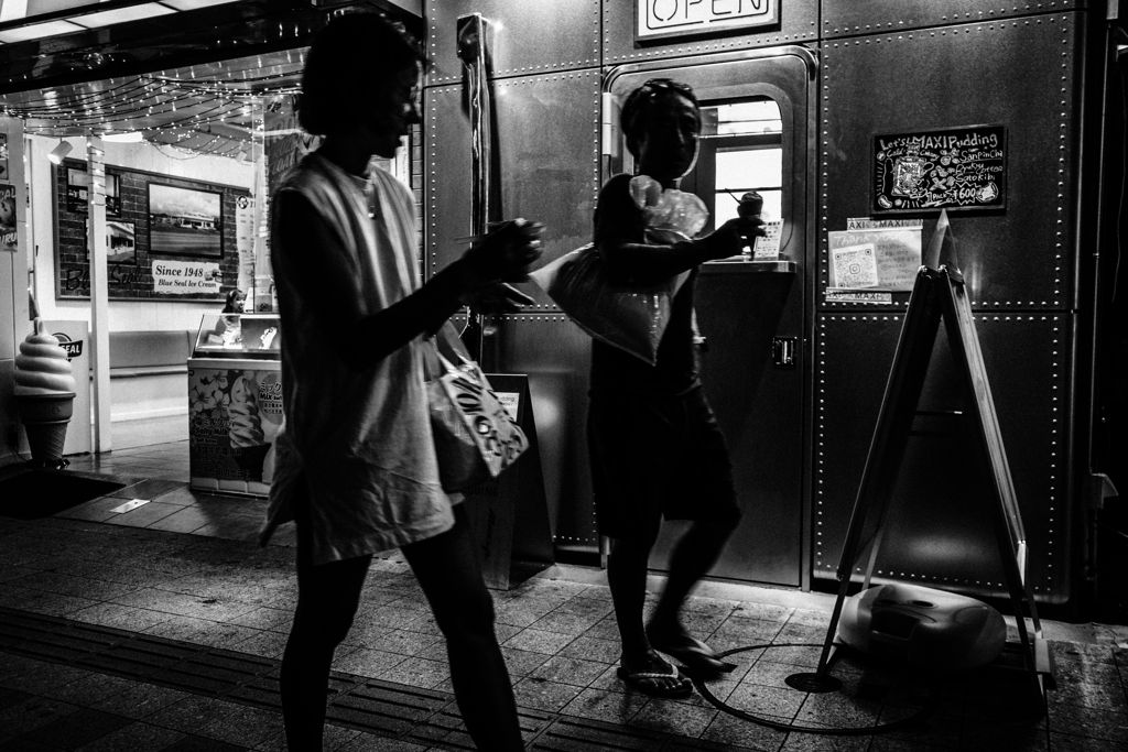monochrome