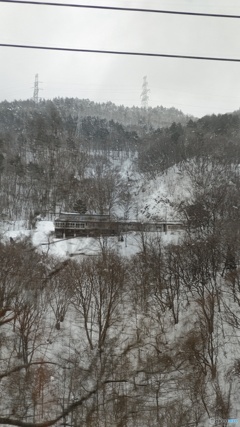 峠の茶屋秋田側トンネル手前にあります。