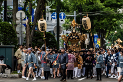 街中のお神輿