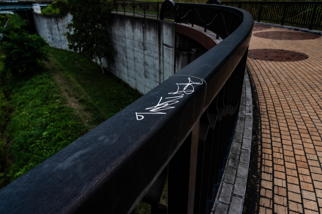 サインに見えるが