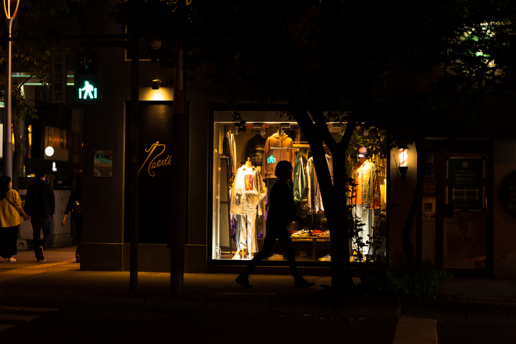 街のシルエットたち３