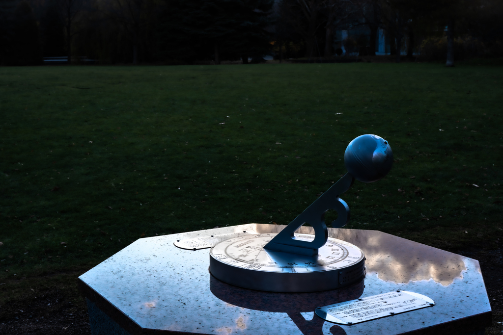 １１月の日時計