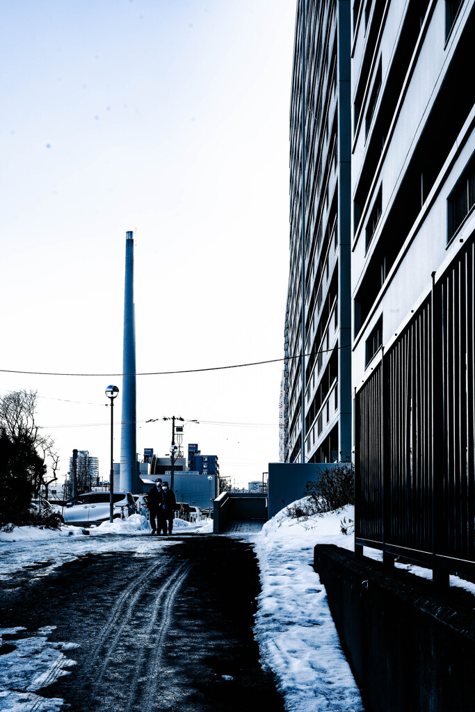 東区役所前駅下車