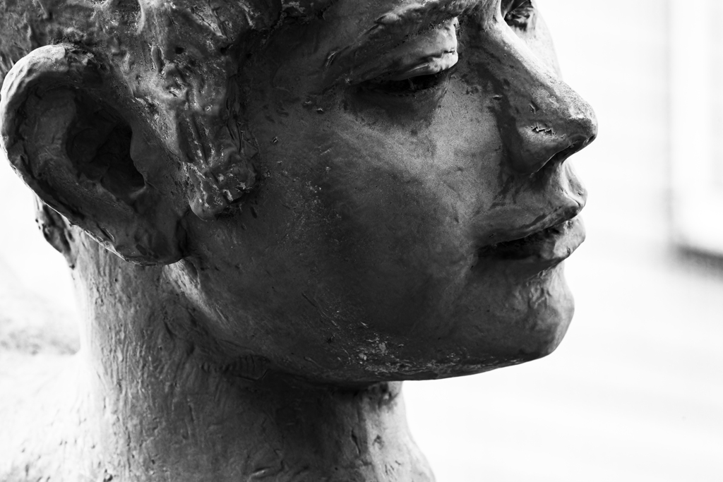 テレビ局の少女