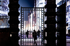 赤レンガ庁舎を背にして