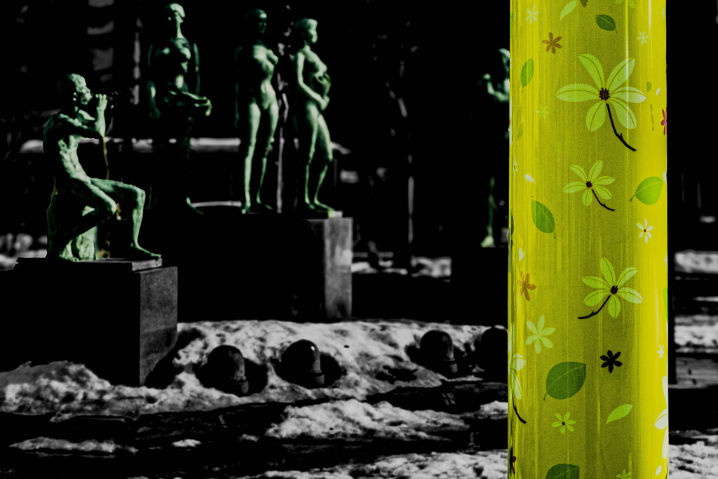 三月の札幌駅前広場