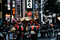 ススキノと御輿