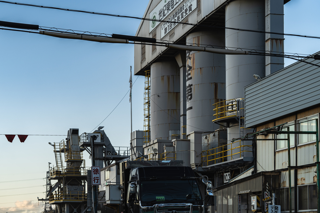 アスファルト関係の工場１